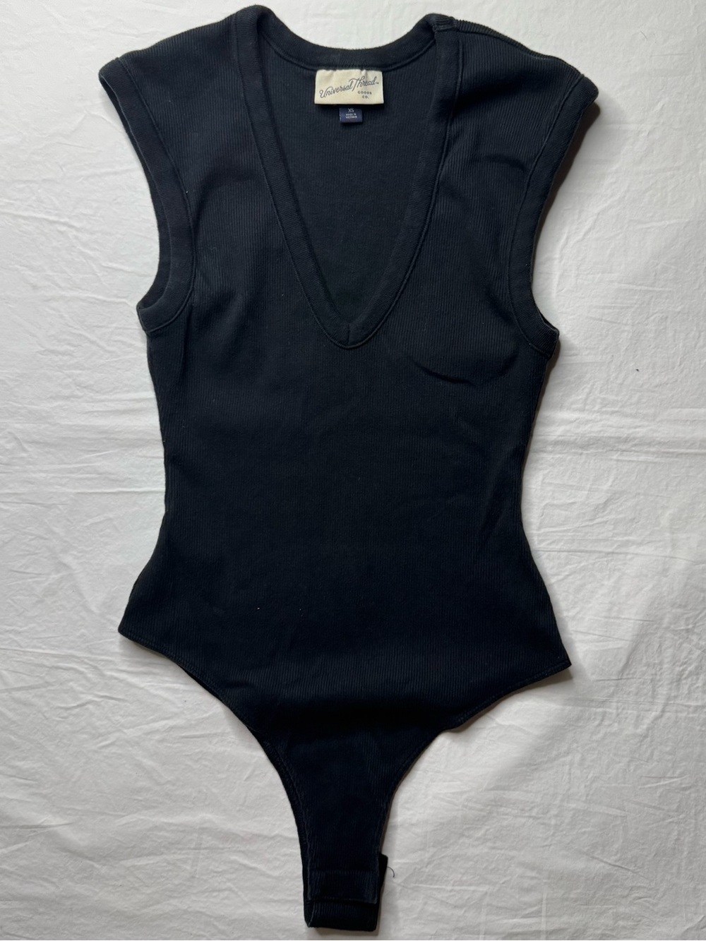 Universal Thread - Black V-Neck Ribbed Sleeveless Bodysuit